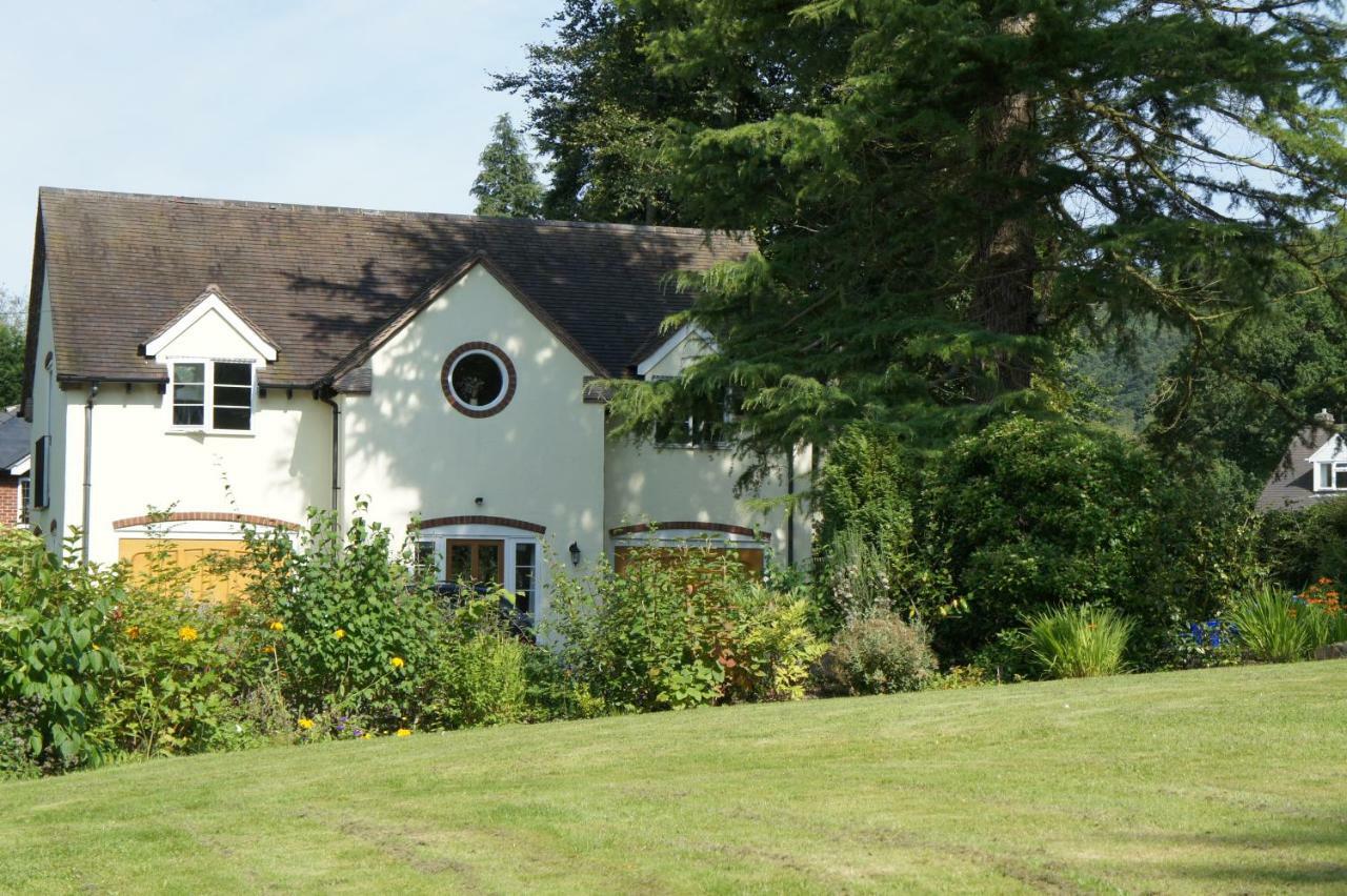 Berries Coach House * Church Stretton